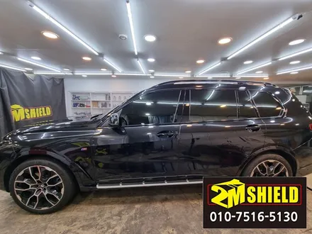 BMW X7 차량 전체 크롬죽이기 랩핑 작업 완전 블랙으로 / 부산 사상구