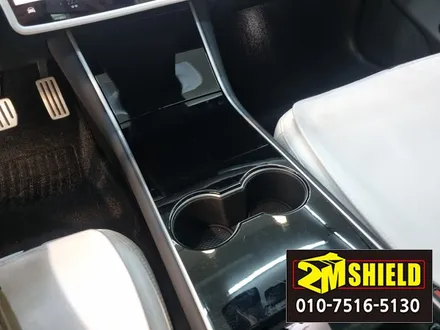 부산 테슬라 모델3 실내랩핑 매트릭스 블랙으로 / 부산 사상구