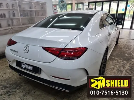 화이트에서 사틴블랙으로 전체 랩핑한 벤츠 cls / 부산 사상구