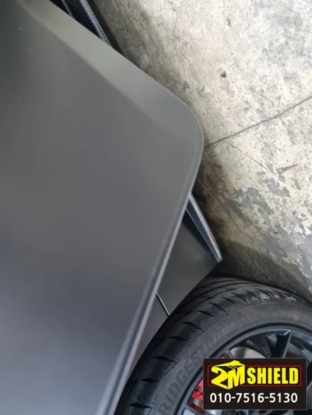 BMW 5시리즈 전체 랩핑 작업 사틴블랙 자동차 랩핑 / 부산 사상구