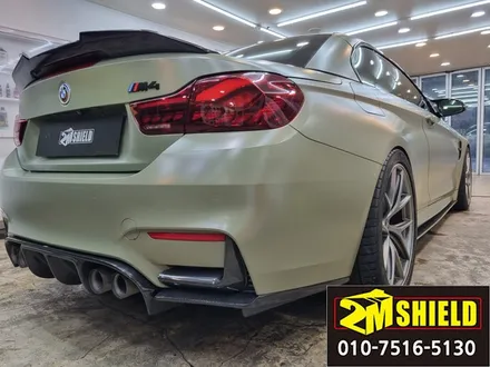 BMW 4시리즈 M4 컨버터블 전체 랩핑 에이버리 사틴카키그린 / 부산 사상구