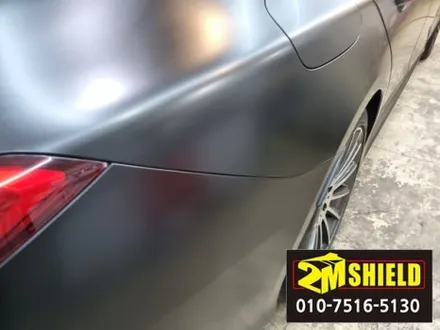 화이트에서 사틴블랙으로 전체 랩핑한 벤츠 cls / 부산 사상구