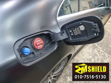 화이트에서 사틴블랙으로 전체 랩핑한 벤츠 cls / 부산 사상구