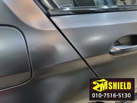 BMW 5시리즈 전체 랩핑 작업 사틴블랙 자동차 랩핑 / 부산 사상구