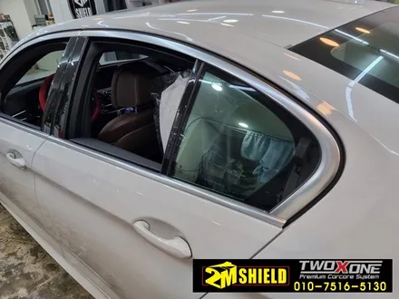BMW 5시리즈 530e 윈도우몰딩 크롬죽이기 랩핑 / 부산 사상구