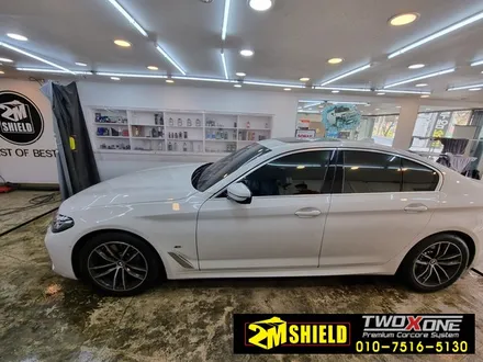 BMW 5시리즈 G30 사이드미러 휀더 가니쉬 랩핑 / 부산 사상구