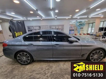 bmw 5시리즈 530i 윈도우몰딩 그릴 휀더가니쉬 크롬죽이기 랩핑 / 부산 사상구