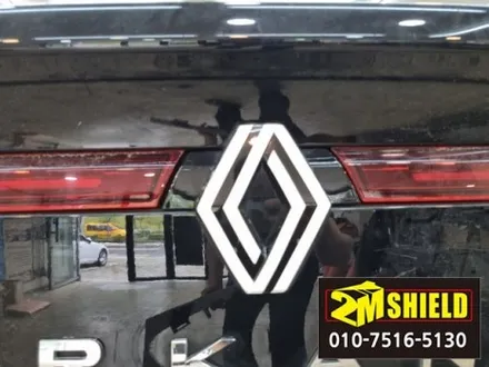 xm3 순정 르노마크 크롬 앰블럼을 로장주 신형으로 랩핑 / 부산 사상구