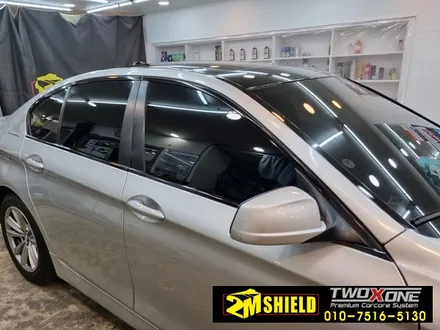 BMW 5시리즈 F바디 루프스킨 크롬죽이기 디퓨저 랩핑 / 부산 사상구
