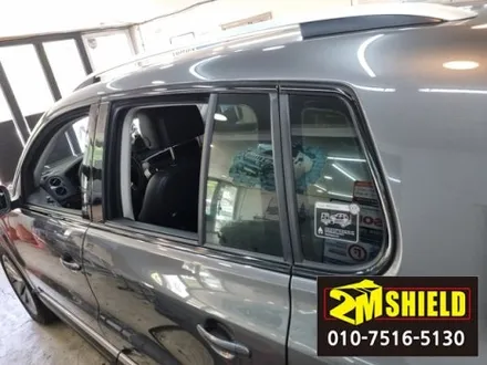 티구안 윈도우몰딩 물때제거를 위한 크롬죽이기 랩핑 / 부산 사상구