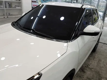 티볼리 투톤랩핑 루프스킨 제거 디테일세차까지 / 부산 사상구