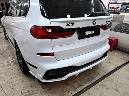 BMW X7 40i 크롬죽이기 랩핑으로 더욱 럭셔리하게 / 부산 사상구