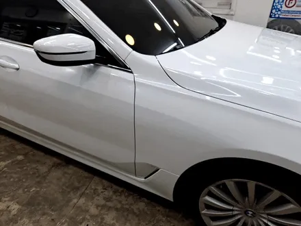 부산 자동차 전체 랩핑 BMW 6GT 화이트 제거 후 다시 재시공 / 부산 사상구