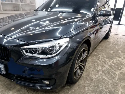 BMW 5GT 윈도우몰딩 손상과 함께 전체 크롬죽이기 작업 / 부산 사상구