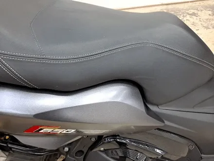 BMW C650 오토바이 전체 랩핑 사틴다크그레이로~ / 부산 사상구