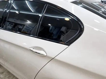 BMW 5시리즈 F10 윈도우몰딩 백화현상 부산 크롬죽이기 / 부산 사상구