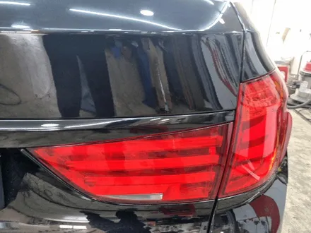 BMW 5GT 윈도우몰딩 물때 제거보다는 크롬죽이기 랩핑 추천 / 부산 사상구