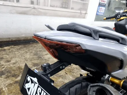 티맥스 T-MAX 시멘트 색상으로 전체 랩핑 부산 오토바이랩핑 / 부산 사상구