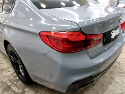 5시리즈 bmw 520d 애쉬그레이 전체 랩핑 잘 어울려요 / 부산 사상구