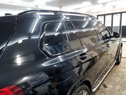 크롬죽이기 맛집의 단골 차종 bmw x7 모든 크롬몰딩 크롬딜리트 / 부산 사상구