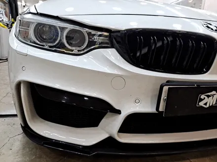 BMW 4시리즈 실내 랩핑 스트럿바 범퍼 소소한 랩핑 / 부산 사상구