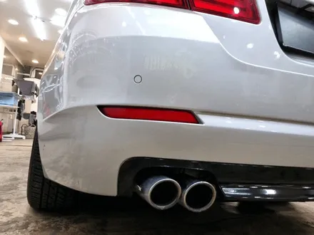 BMW 5시리즈 F바디 루프스킨 크롬죽이기 디퓨저 랩핑 / 부산 사상구