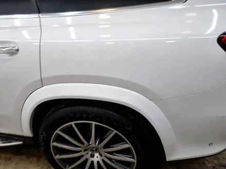 부산 전체랩핑 벤츠 gls 유광 화이트 컬러로 바뀌었어요 / 부산 사상구