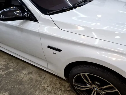 부산전체랩핑 BMW 5GT 블랙에서 화이트 자동차 컬러로 바꾸기 / 부산 사상구