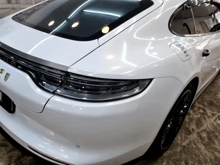 파나메라 GTS 전체랩핑 블루에서 화이트 컬러로 변신 / 부산 사상구