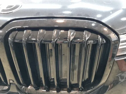 크롬죽이기 맛집의 단골 차종 bmw x7 모든 크롬몰딩 크롬딜리트 / 부산 사상구