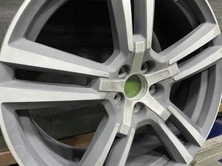 대구휠복원 볼보 XC60 20인치 컷팅휠 분체 매트 블랙으로 도색, 전처리부터 결과까지 복원 과정 공개! / 대구 달서구