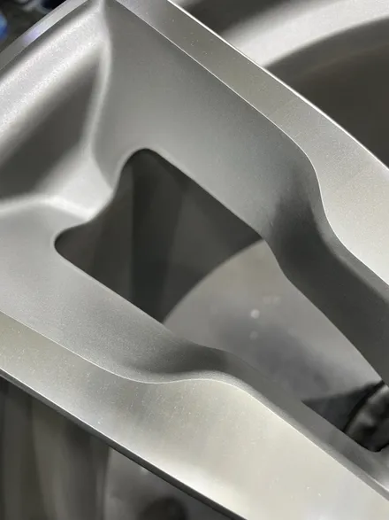 스크래치가 많은  BMW X6 20인치 휠도 복원 가능할까? 대구 알팩토리 CNC 컷팅 휠복원 후기 / 대구 달서구