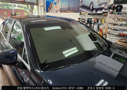 군포  G80 신차패키지 반사 썬팅 솔라가드 새턴틴팅 필름으로 깔끔하게!