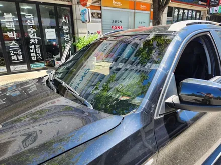 안양 군포 Bmw x6 전면유리 파손 교체후 썬팅 시공했어요!