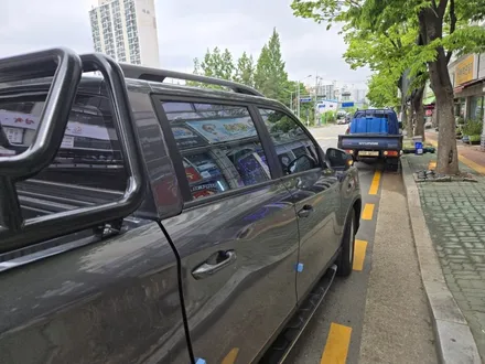 군포 렉스턴 칸 스포츠 반사썬팅, 에이팩스 틴팅 필름으로 전체 재시공