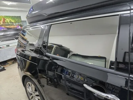 군포 올뉴카니발 하이리무진 전면유리교체 반사 썬팅 재시공 패키지