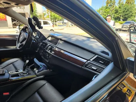 안양 군포 Bmw x6 전면유리 파손 교체후 썬팅 시공했어요!