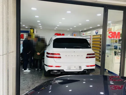 제네시스(GENESIS) 럭셔리 SUV GV80 신차 검수와 CR40 CT15 윈도 틴팅 시공기 [3M썬팅 중랑구 상봉점] / 서울 중랑구 상봉동