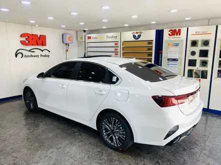 올 뉴 K3  CM 등급으로 윈도 틴팅과 블랙박스 아이나비 QXD5000 설치 [3M썬팅 중랑구 상봉점] / 서울 중랑구 상봉동