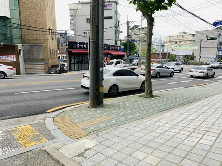 올 뉴 K3  CM 등급으로 윈도 틴팅과 블랙박스 아이나비 QXD5000 설치 [3M썬팅 중랑구 상봉점] / 서울 중랑구 상봉동