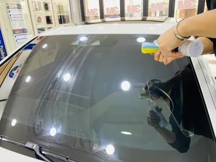 BMW 뉴5시리즈 G30 530i 전면 3M크리스탈라인 CR40% 틴팅 시공과 유리발수코팅 유리막 코팅 시공 [3M썬팅 중랑구 상봉점] / 서울 중랑구 상봉동