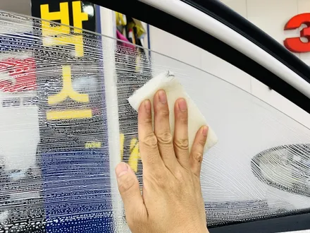 올 뉴 K3  CM 등급으로 윈도 틴팅과 블랙박스 아이나비 QXD5000 설치 [3M썬팅 중랑구 상봉점] / 서울 중랑구 상봉동