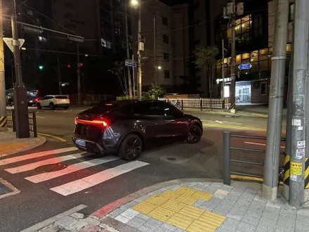 신형 테슬라 모델 Y 주니퍼 3M크리스탈라인 윈도 틴팅 시공[3M썬팅 중랑구 상봉점] / 서울 중랑구 상봉동