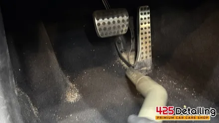 군포 송정지구 벤츠 CLS300 앞 유리 유막 제거 발수코팅 및 디테일링 세차 / 경기 군포
