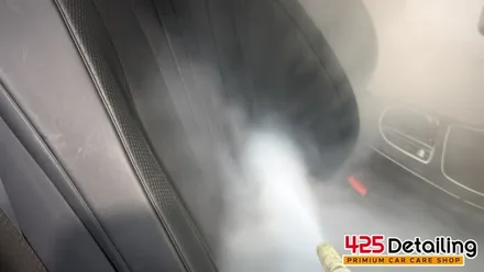 군포 송정지구 벤츠 CLS300 앞 유리 유막 제거 발수코팅 및 디테일링 세차 / 경기 군포