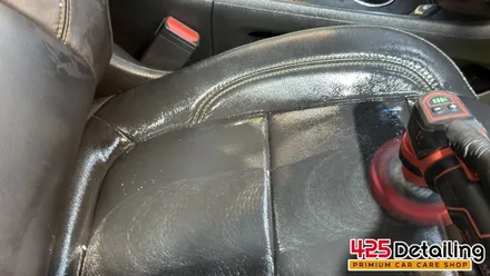 군포 송정지구 쉐보레 트래버스 부분 클리닝 및 디테일링 세차 / 경기 군포