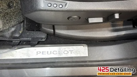 군포 송정지구 푸조 3008 1열 유막 제거 발수코팅 및 실내 디테일링 세차 / 경기 군포