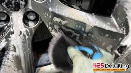 군포 송정지구 제네시스 GV70 유막 제거 발수코팅 및 디테일링 세차 / 경기 군포