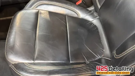 군포 송정지구 쉐보레 트래버스 부분 클리닝 및 디테일링 세차 / 경기 군포
