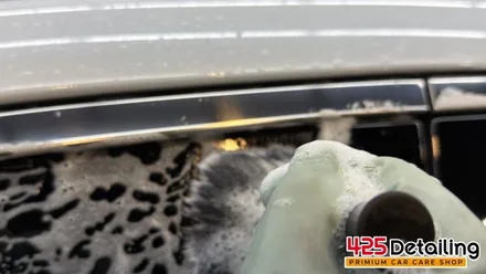 군포 송정지구 제네시스 GV70 석회물 및 부분 클리닝 디테일링 세차 후기 / 경기 군포